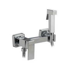 Смеситель с квадратной гигиенической лейкой GFmark 20483